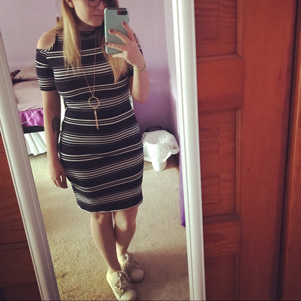 Large Rue 21 Navy Blue/White Striped Bodycon Dress